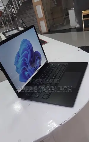 New Laptop Microsoft Surface Laptop 4 16GB Intel Core i7 SSD 512GB