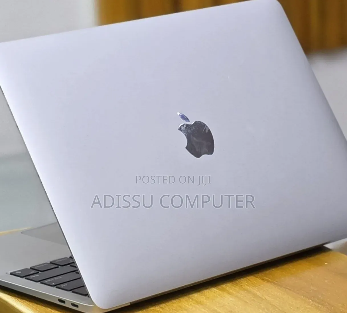 New Laptop Apple MacBook Air 2020 M1 8GB Apple M1 SSD 256GB