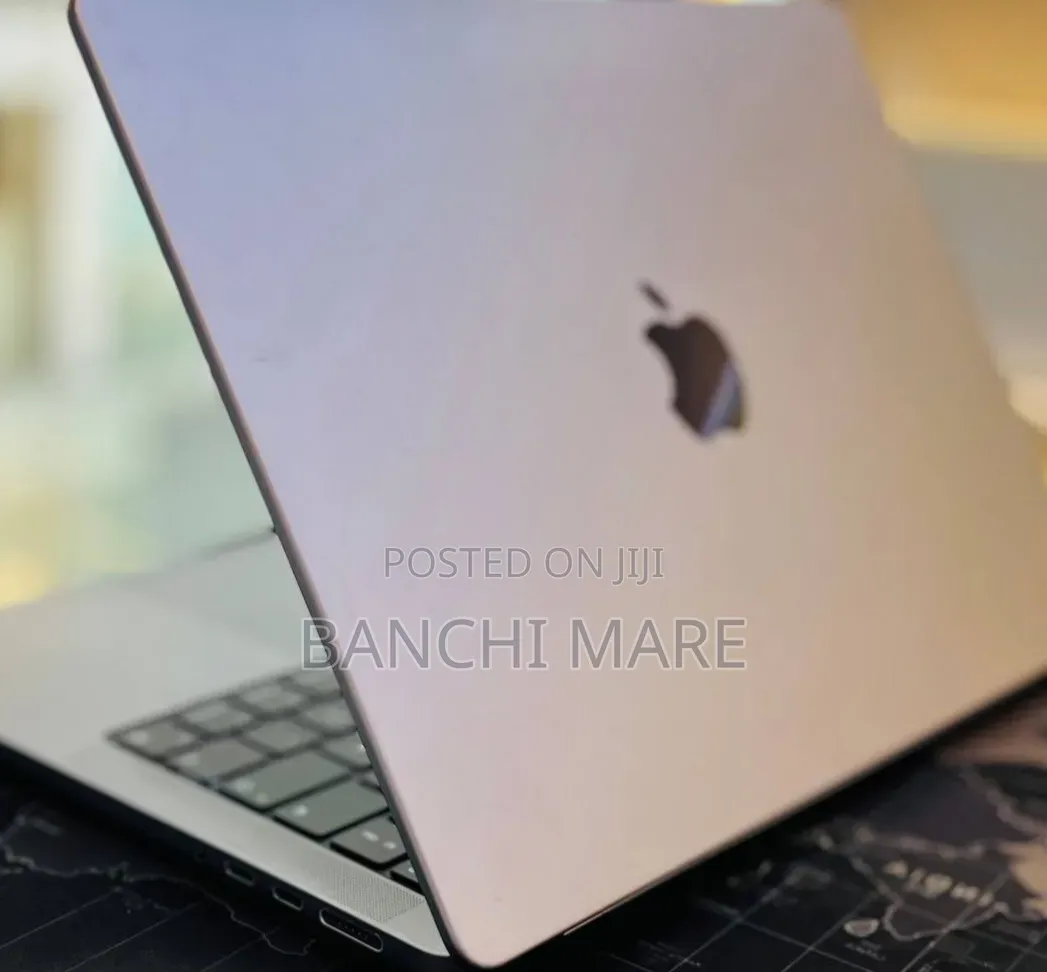 New Laptop Apple MacBook Pro 2021 M1 16GB Apple M1 Pro SSD 512GB