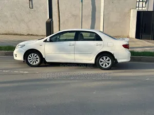 Toyota Corolla 2011 White