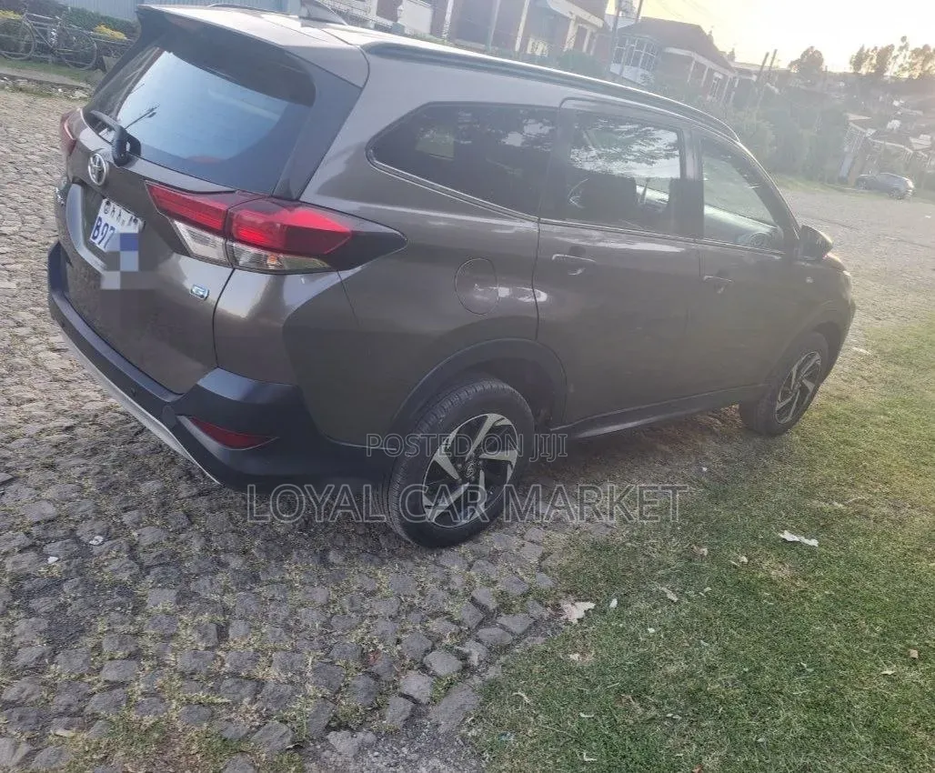 Toyota Rush 2021 Gray