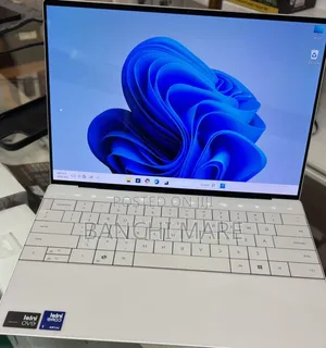 New Laptop Dell XPS 13 16GB Intel Core Ultra 7 SSD 512GB