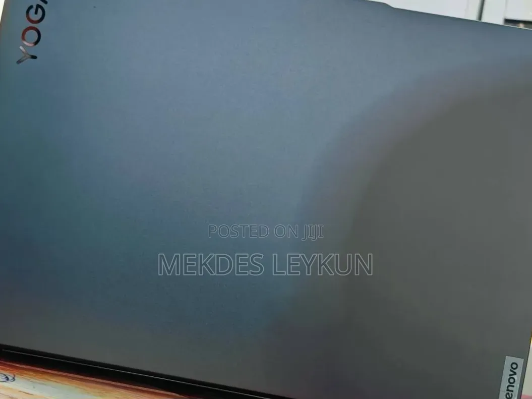 New Laptop Lenovo Yoga Pro 9i Aura Edition 32GB Intel Core i9 SSD 512GB