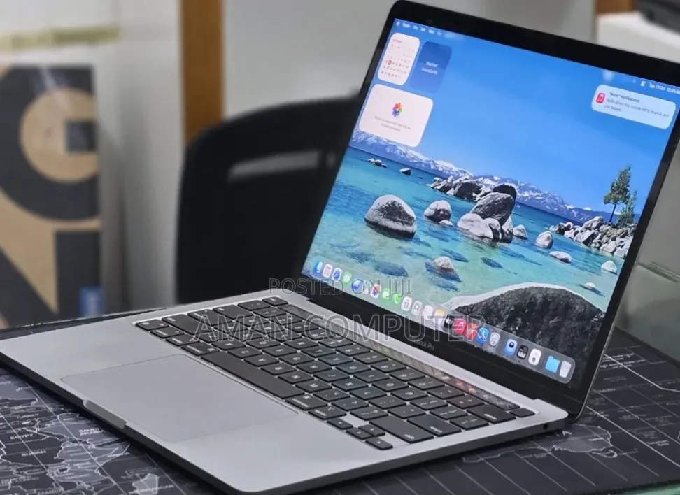 New Laptop Apple MacBook Pro 2020 M1 16GB Apple M1 SSD 256GB