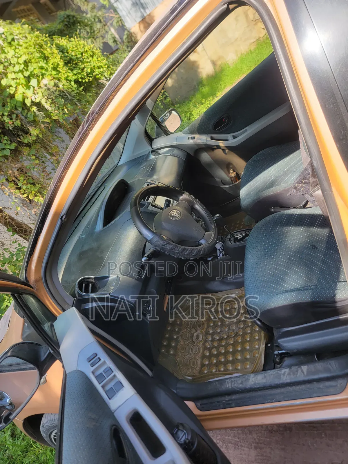 Toyota Yaris 2005 Orange