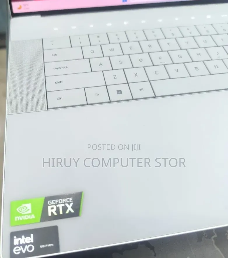 New Laptop Dell XPS 13 32GB Intel Core Ultra 9 SSD 1T