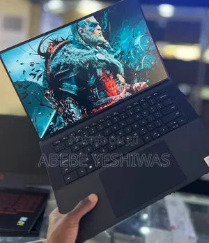 New Laptop Dell XPS 15 16GB Intel Core i7 SSD 512GB