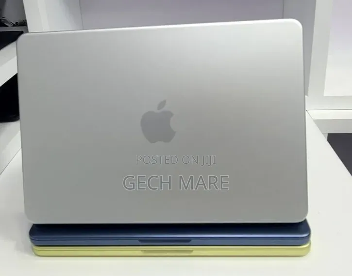 New Laptop Apple MacBook Pro 2020 M1 8GB Intel SSD 256GB