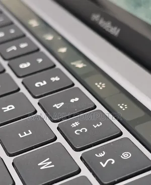 New Laptop Apple MacBook Pro 2020 M1 8GB Apple M1 Pro SSD 512GB