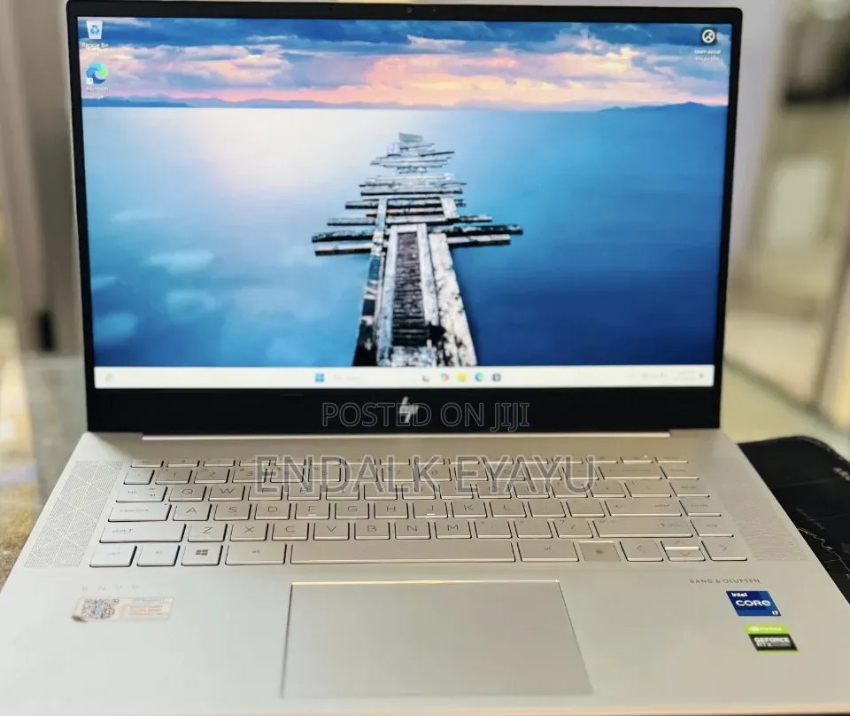 New Laptop HP Envy 15 16GB Intel Core i7 SSD 512GB
