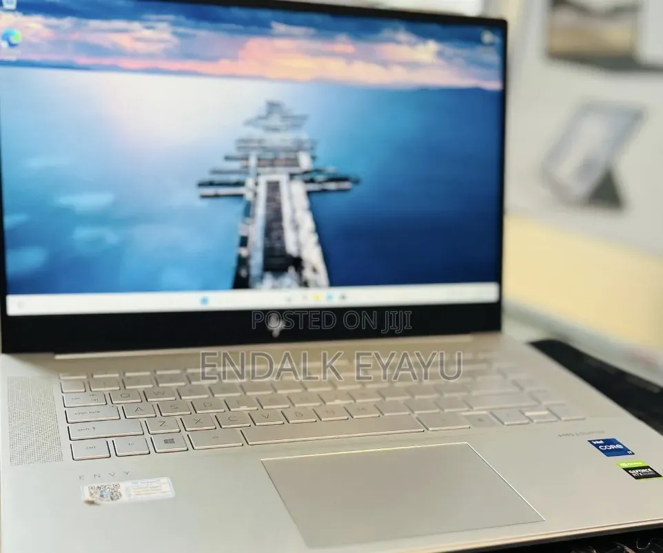 New Laptop HP Envy 15 16GB Intel Core i7 SSD 512GB