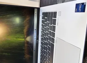 New Laptop HP EliteBook 840 G10 16GB Intel Core i7 SSD 512GB