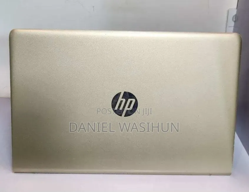 New Laptop HP Pavilion 15 8GB Intel Core i5 HDD 1T