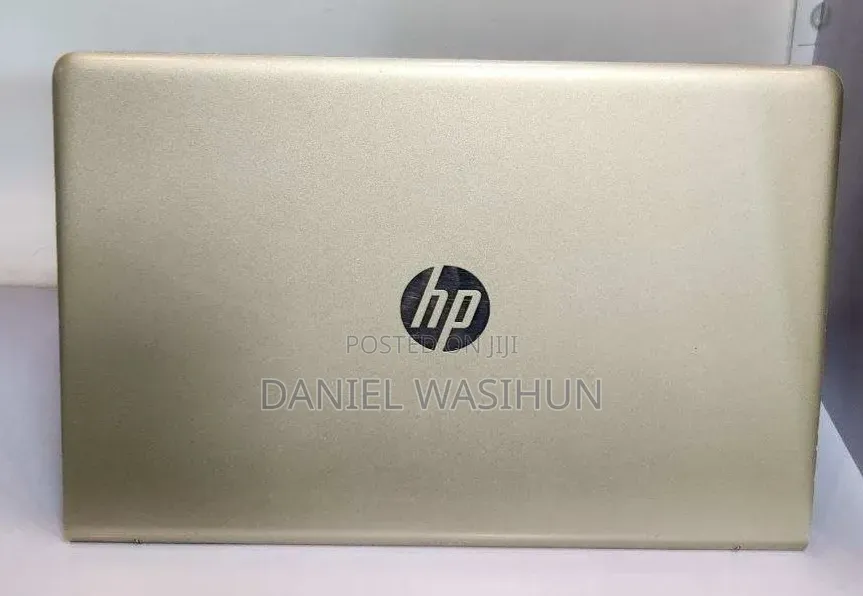 New Laptop HP Pavilion 15 8GB Intel Core i5 HDD 1T