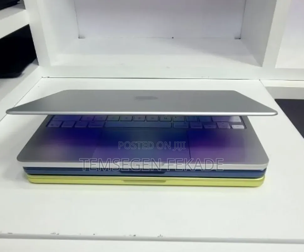 New Laptop Apple MacBook Neo 2026 8GB SSD 256GB