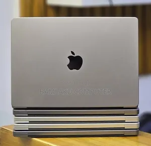 New Laptop Apple MacBook Pro 2021 M1 16GB Apple M1 Pro SSD 512GB