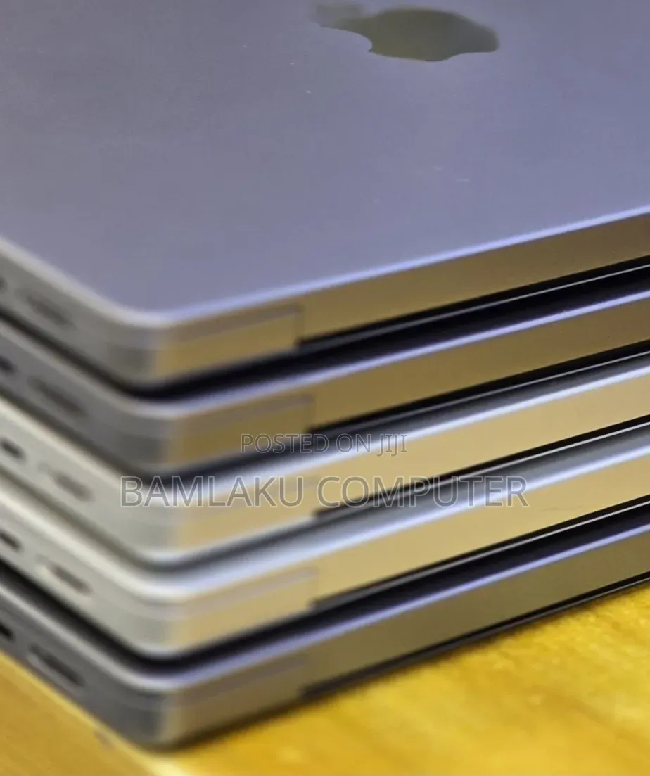 New Laptop Apple MacBook Pro 2021 M1 16GB Apple M1 Pro SSD 512GB