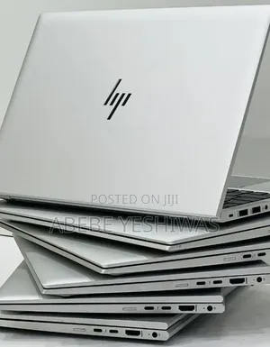 New Laptop HP EliteBook 830 G8 8GB Intel Core i7 SSD 512GB