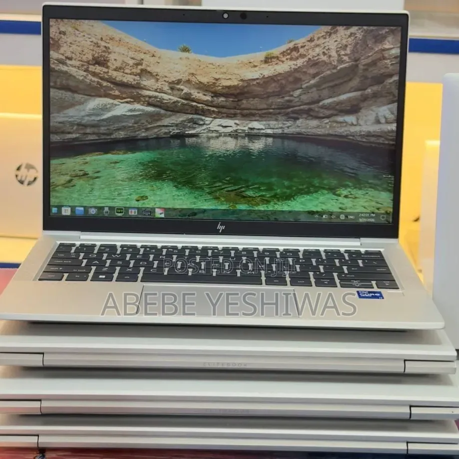 New Laptop HP EliteBook 830 G8 8GB Intel Core i7 SSD 512GB