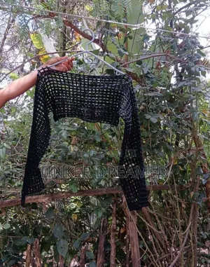 ኪሮሽ Shrug Handmade