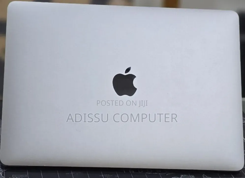 New Laptop Apple MacBook Pro 2020 16GB Apple M1 Pro SSD 256GB