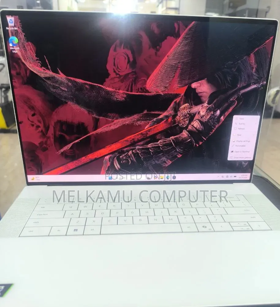 New Laptop Dell XPS 15 32GB Intel Core Ultra 9 SSD 1T