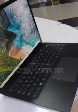 New Laptop Microsoft Surface 16GB Intel Core i7 SSD 512GB