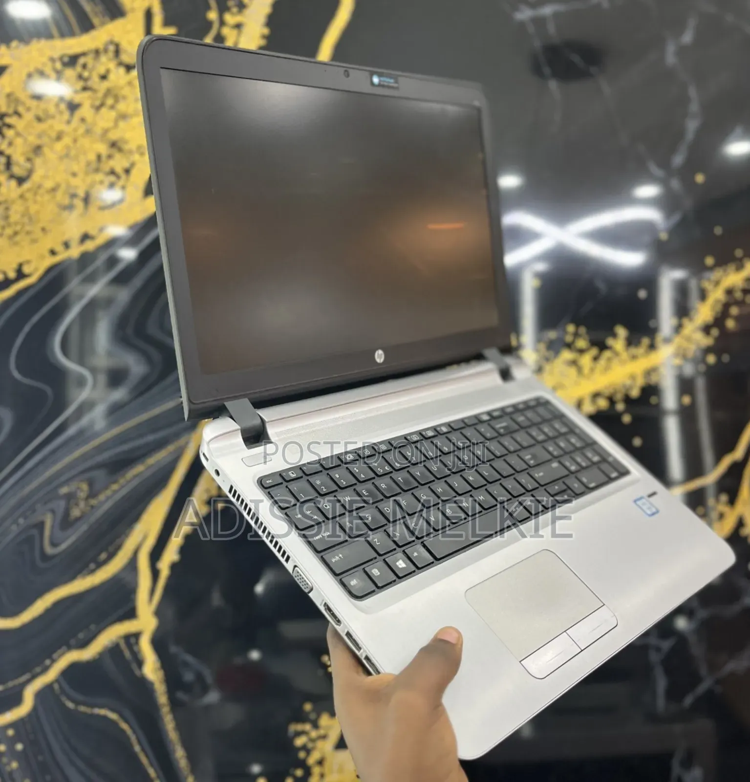 New Laptop Apple MacBook Pro 8GB Intel Core i7 SSD 512GB