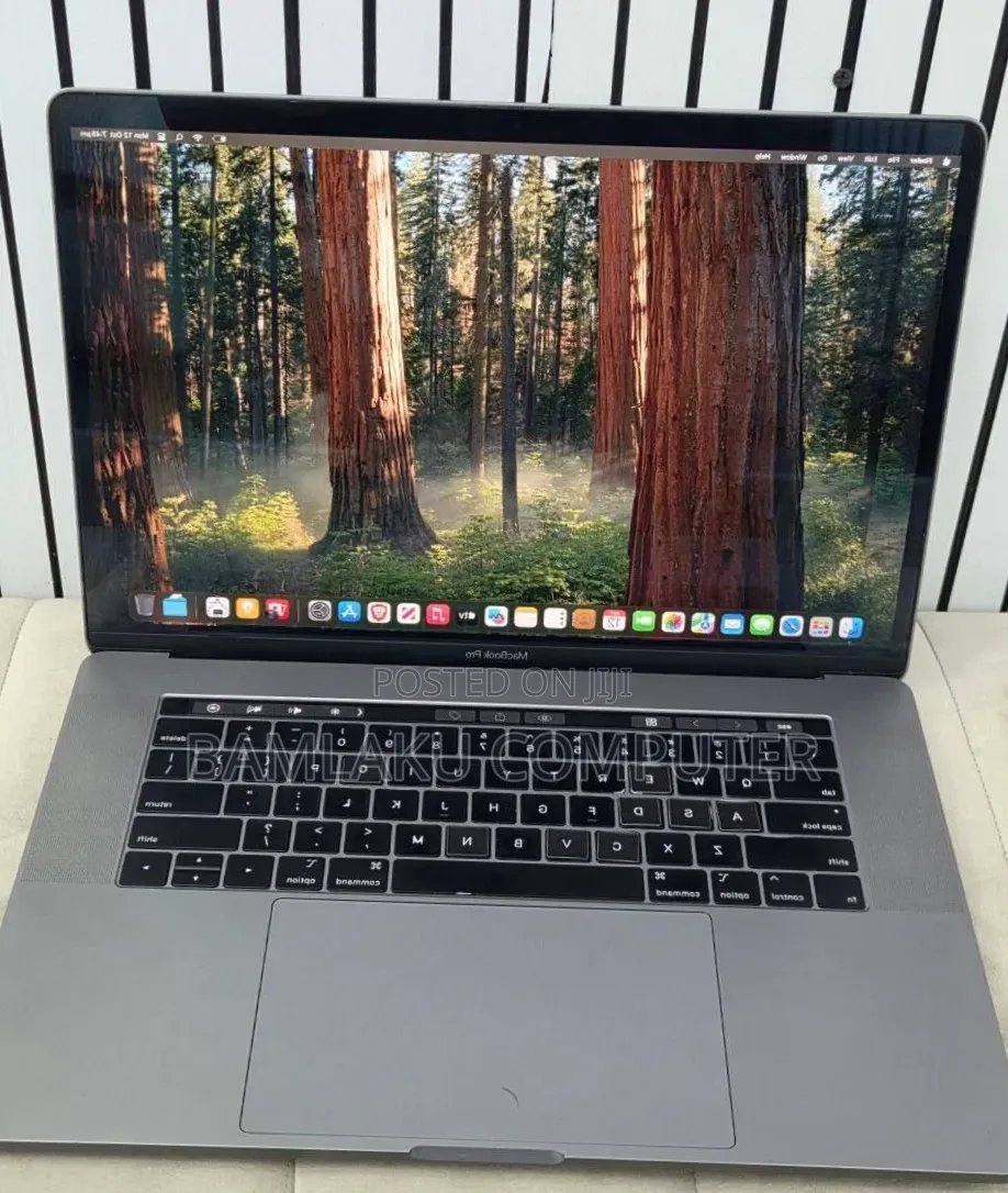 New Laptop Apple MacBook Pro 2019 16GB Intel Core i9 SSD 512GB