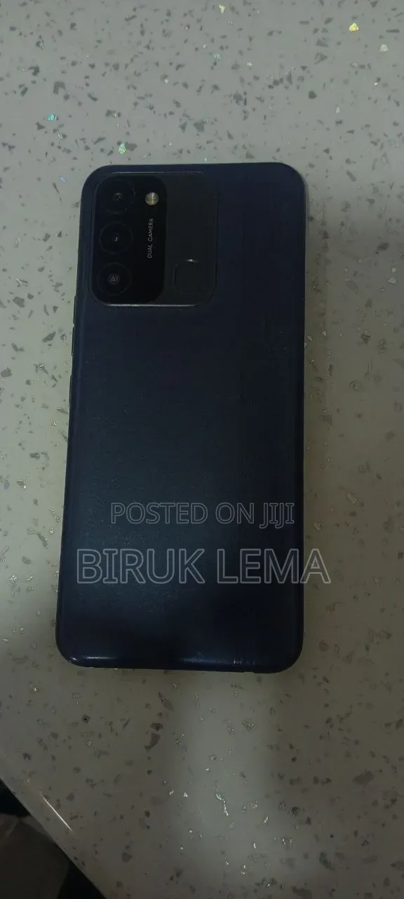 Tecno Spark 8C 64 GB Black