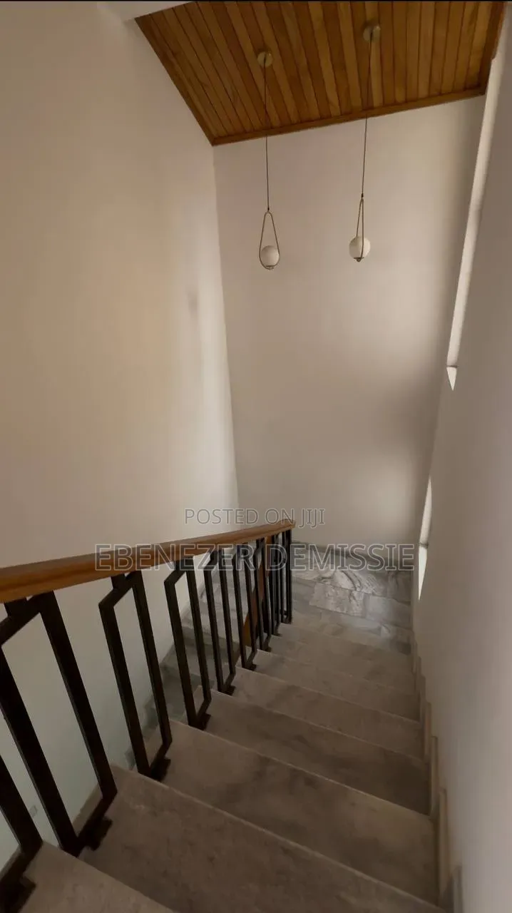 Furnished 6bdrm House in Yeka for rent