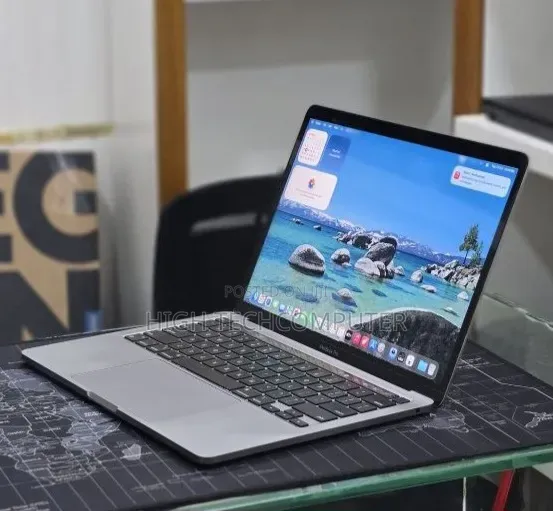 New Laptop Apple MacBook Pro 2021 M1 16GB Apple M1 SSD 256GB