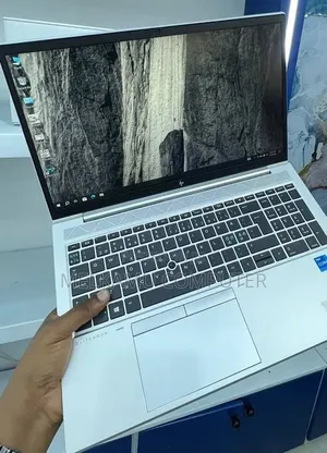 New Laptop HP EliteBook 850 G8 16GB Intel Core i5 SSD 512GB