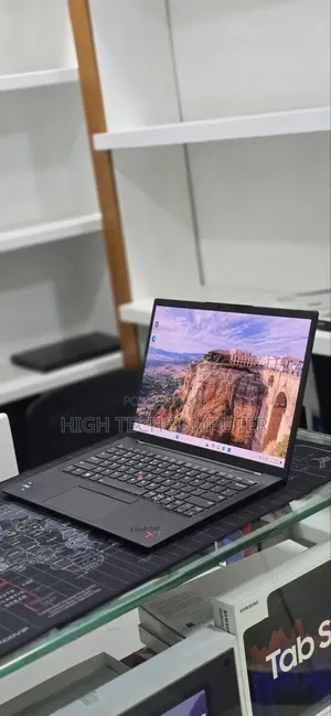 New Laptop Lenovo ThinkPad X1 Carbon 16GB Intel Core i7 SSD 512GB