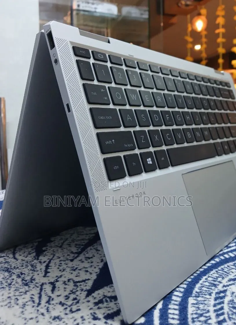 New Laptop HP EliteBook 1040 G8 16GB Intel Core i5 SSD 512GB