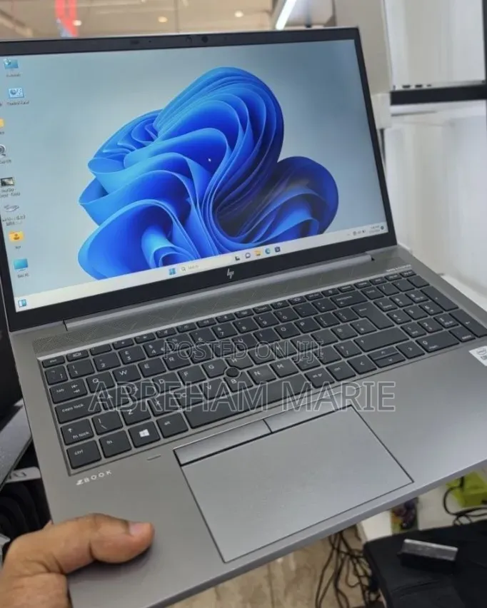 New Laptop HP ZBook Fury 16 G9 16GB Intel Core i7 SSD 512GB