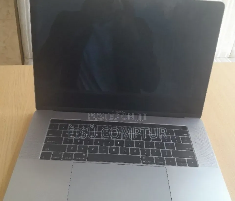 New Laptop Apple MacBook 2016 16GB Intel Core i7 SSD 512GB
