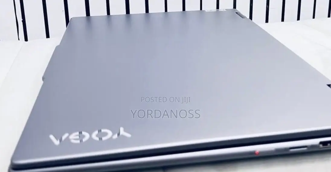 New Laptop Lenovo Yoga 7i 16GB AMD Ryzen 7 SSD 512GB