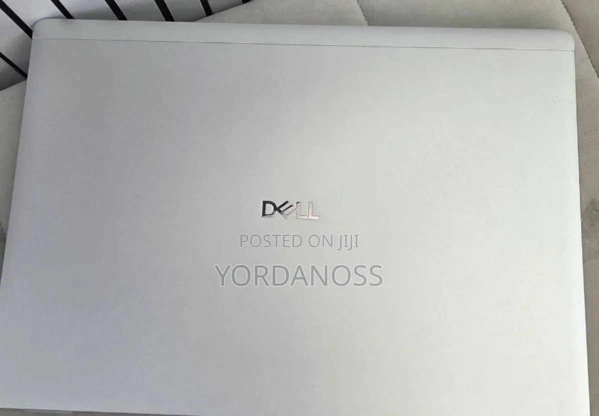 New Laptop Dell Inspiron 16 Plus 7610 16GB Intel Core Ultra 7 SSD 512GB