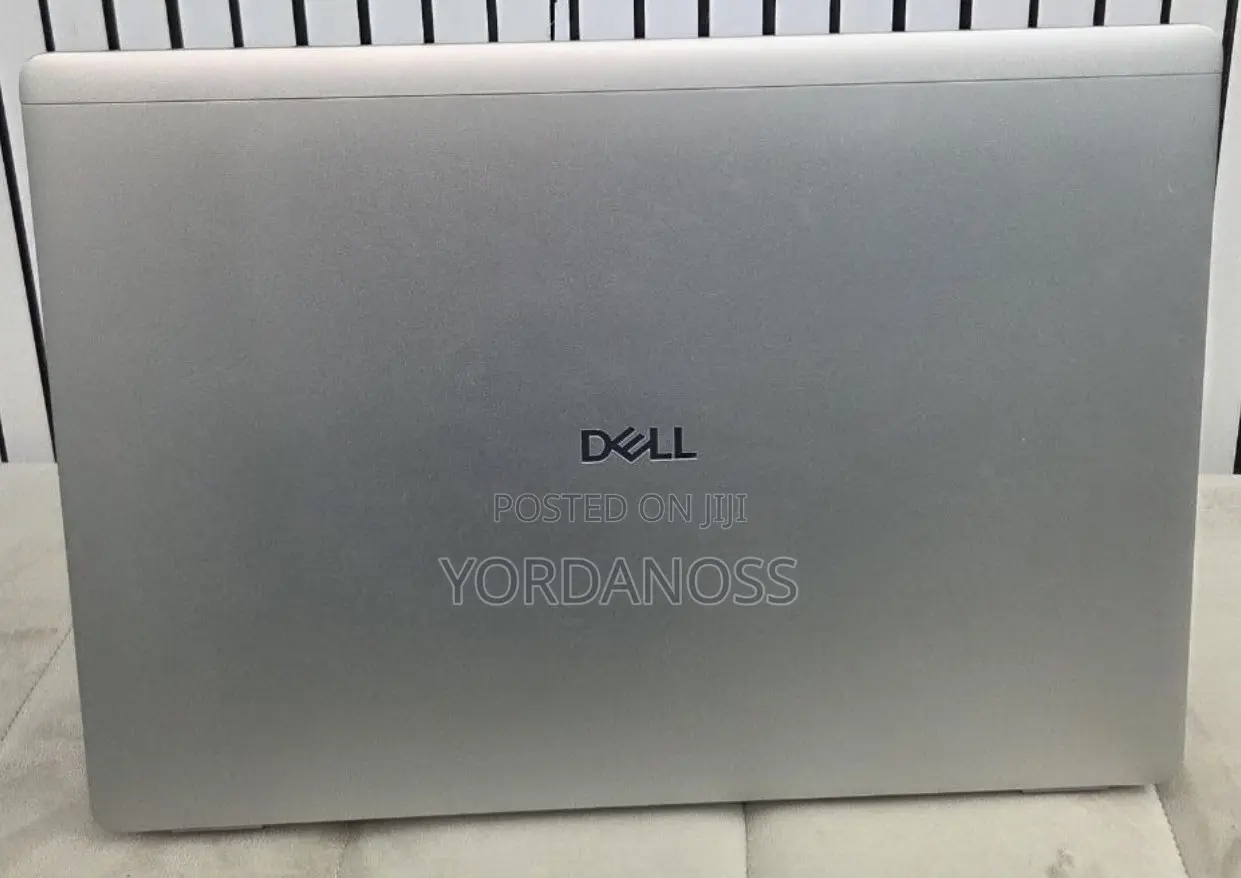 New Laptop Dell Inspiron 16 Plus 7610 16GB Intel Core Ultra 7 SSD 512GB