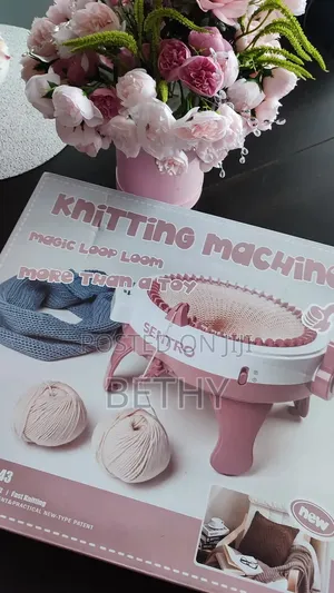 Knitting Machine