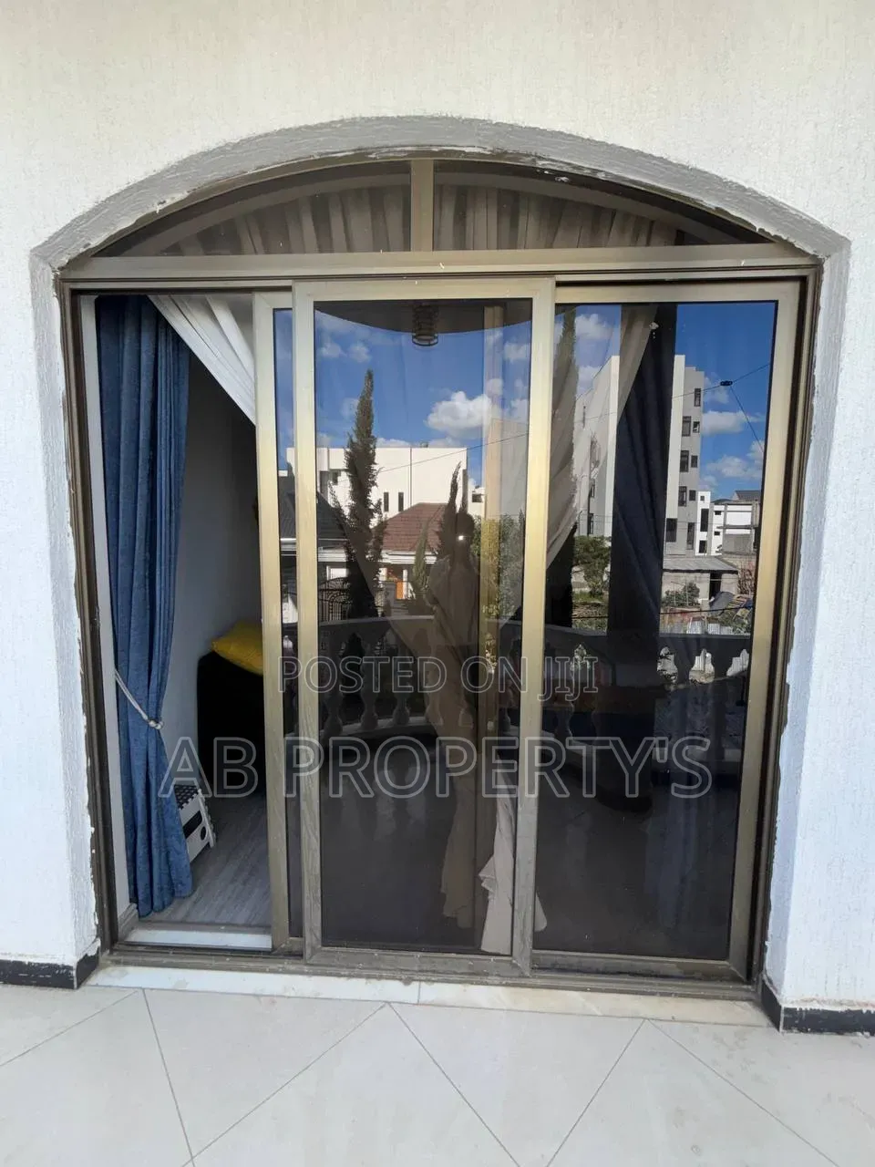 Furnished 6bdrm Villa in Garment, Nifas Silk-Lafto for sale