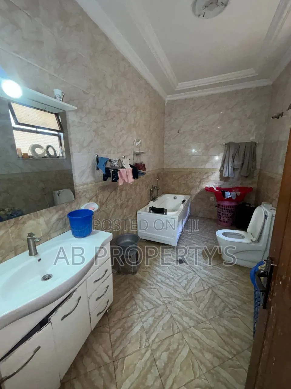 Furnished 6bdrm Villa in Garment, Nifas Silk-Lafto for sale