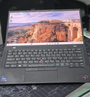New Laptop Lenovo ThinkPad X1 Carbon 16GB Intel Core i7 SSD 512GB