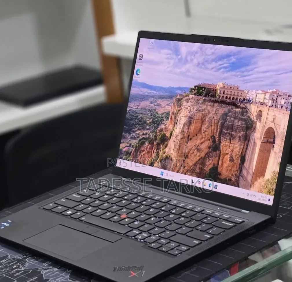 New Laptop Lenovo ThinkPad X1 Carbon 16GB Intel Core i7 SSD 512GB