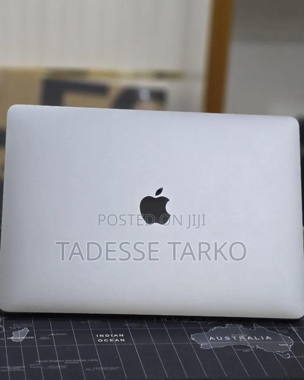 New Laptop Apple MacBook Pro 2020 M1 16GB Apple M1 Pro SSD 256GB