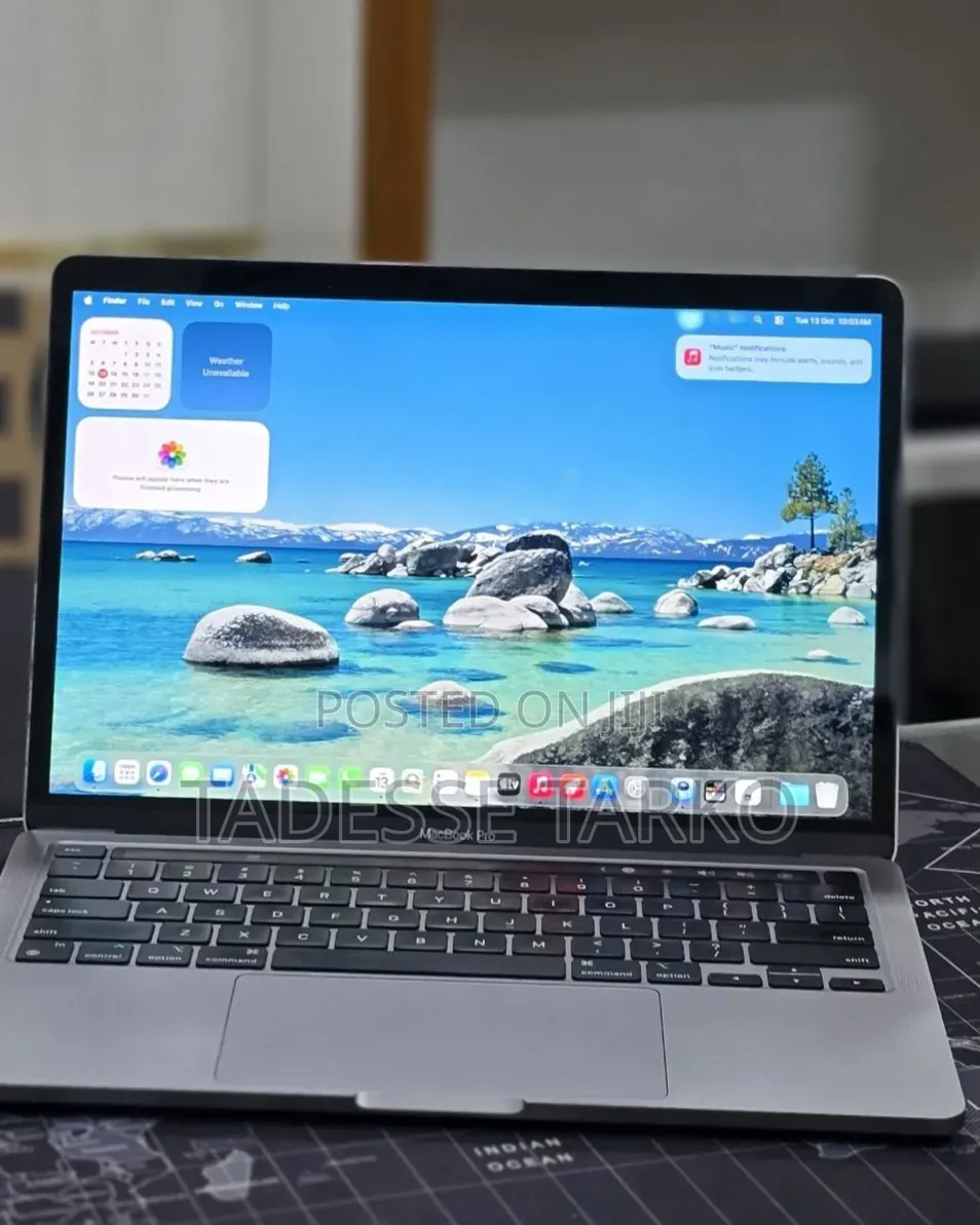 New Laptop Apple MacBook Pro 2020 M1 16GB Apple M1 Pro SSD 256GB