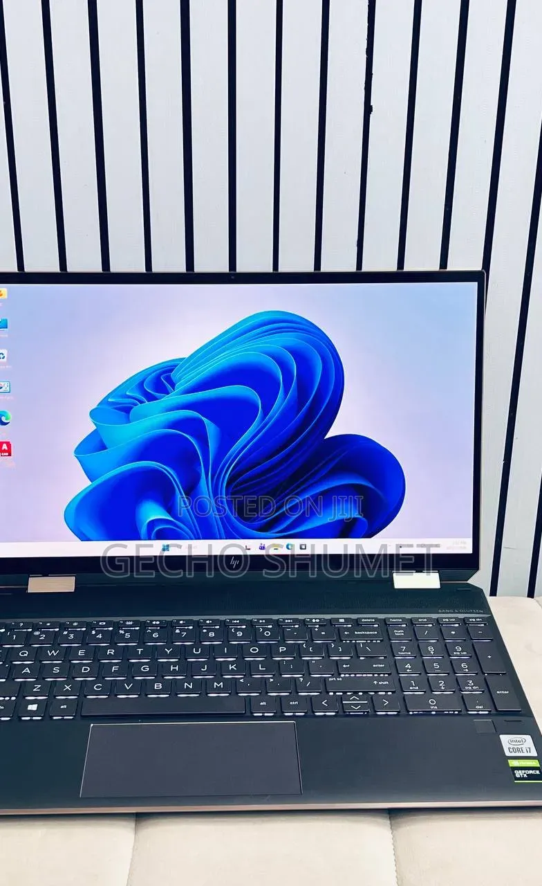 New Laptop HP Spectre X360 15t 16GB Intel Core i7 SSD 1T