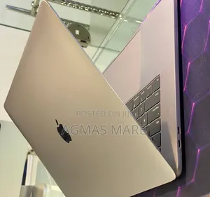 New Laptop Apple MacBook Pro 2019 32GB Intel Core i9 SSD 512GB