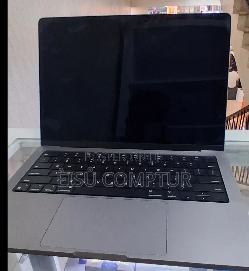 New Laptop Apple MacBook Pro 2021 M1 32GB Apple M1 Max SSD 512GB